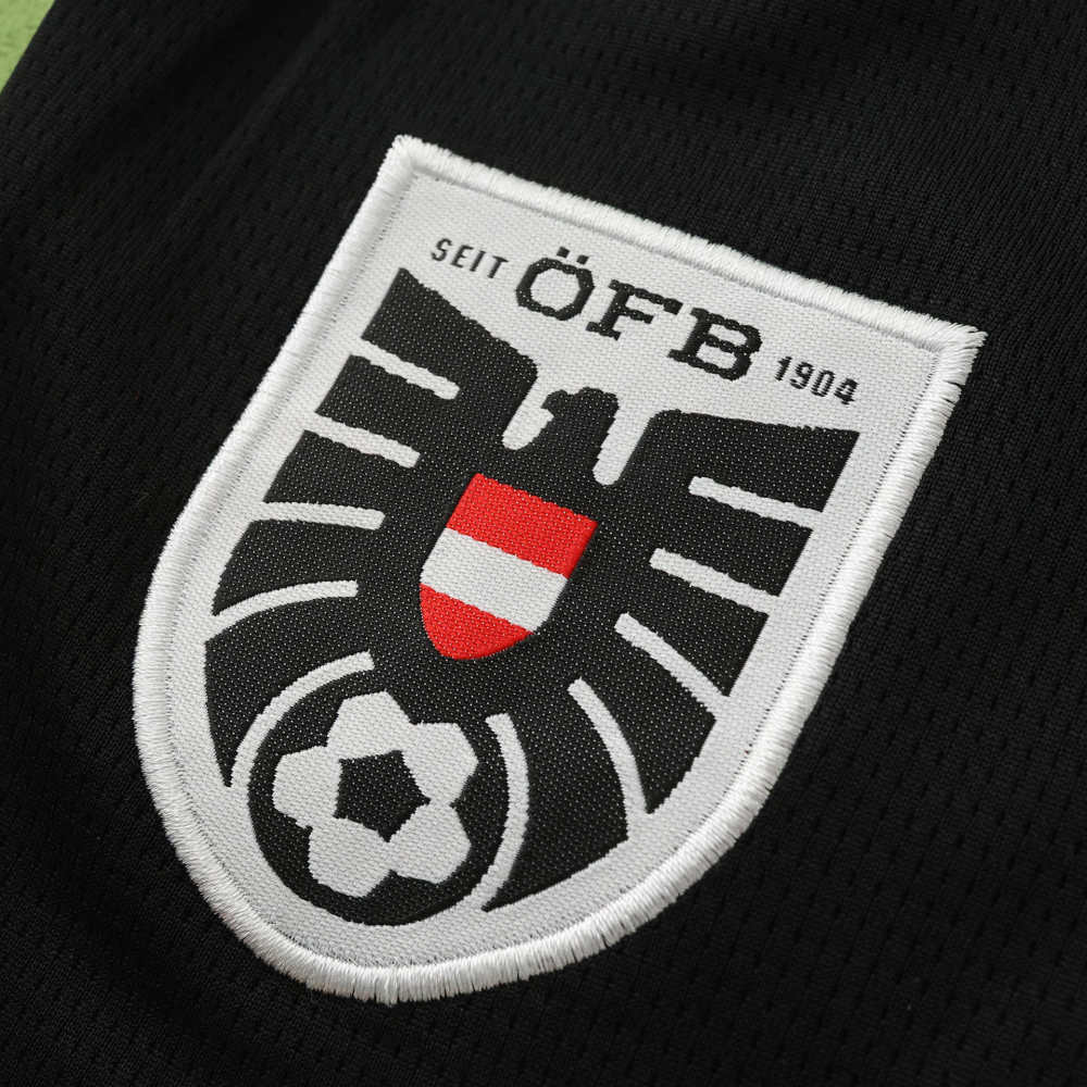 2026 FIFA World Cup Austria home Kids kit