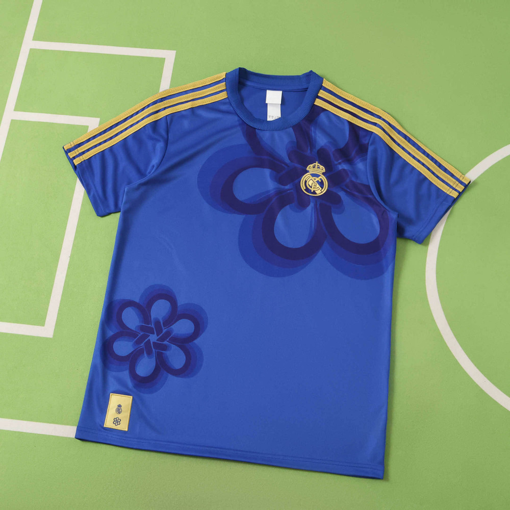 2526 season Real Madrid CF New Year Fan version
