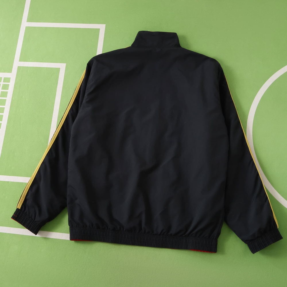 2526 Manchester United F.C. Wear on both sides windbreaker