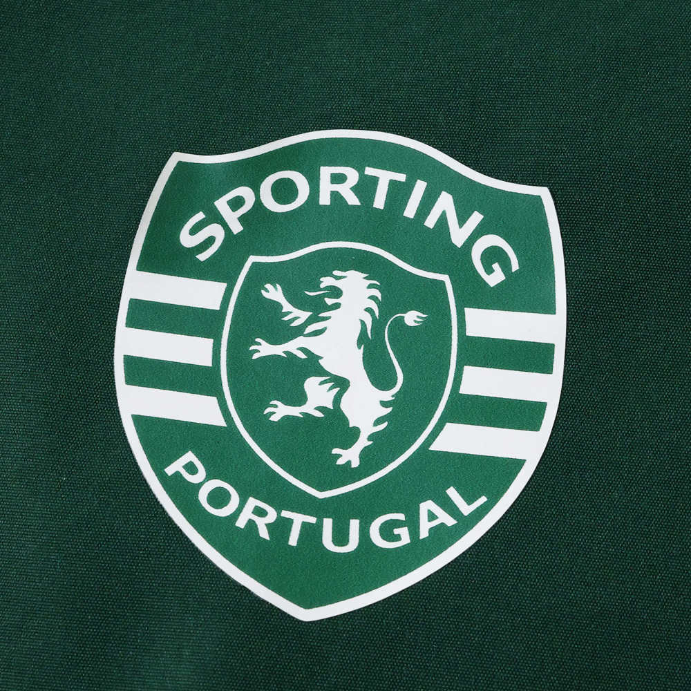 2526 season Sporting CP windbreaker