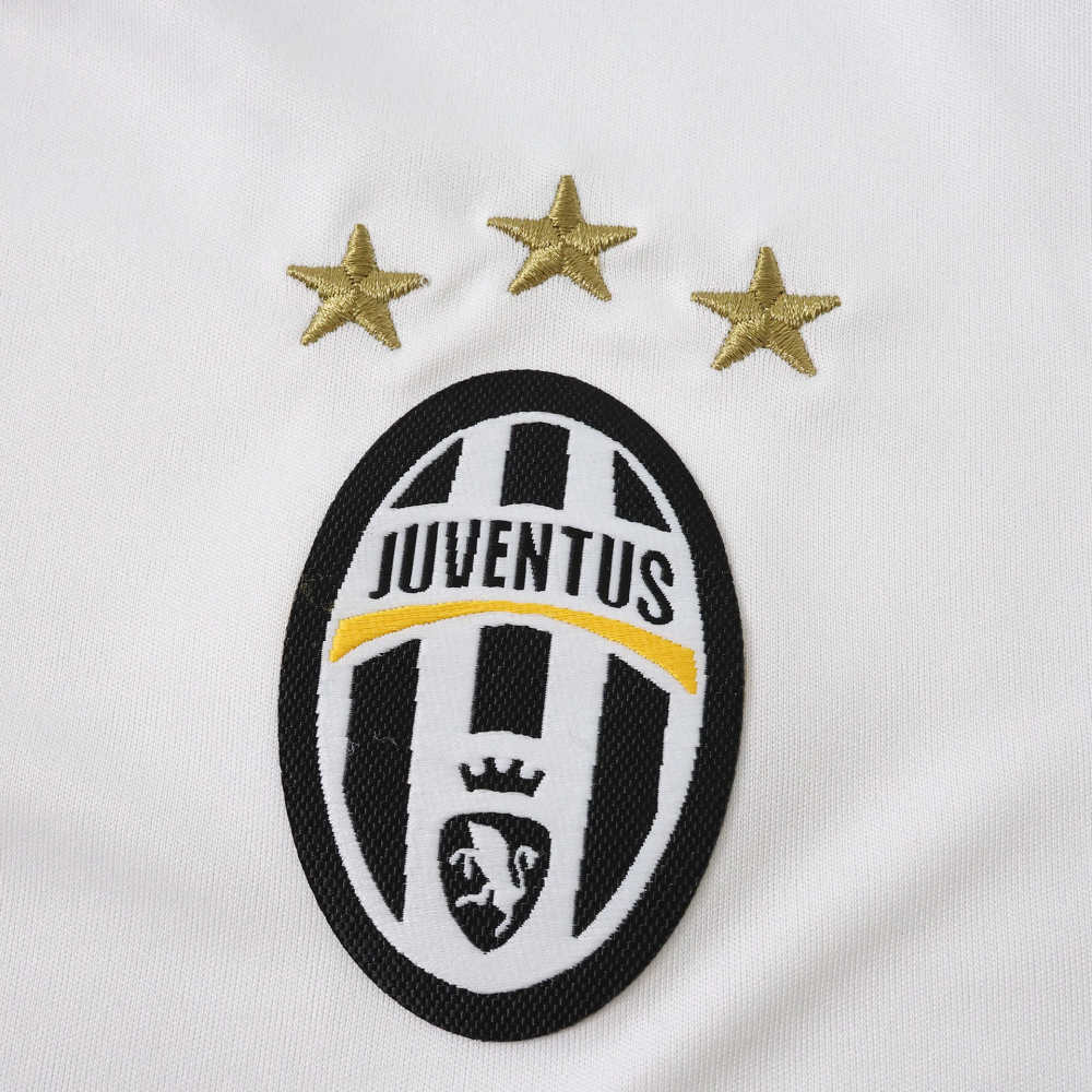 1617 season Juventus F.C. third retro Fan version
