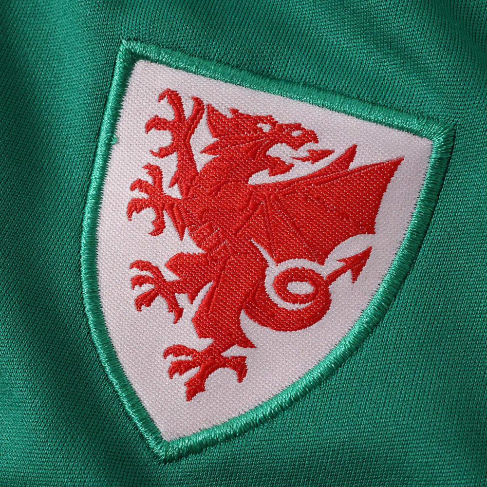 2026 Wales away Kids kit
