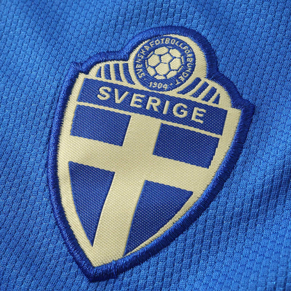 2026 FIFA World Cup Sweden away Kids kit