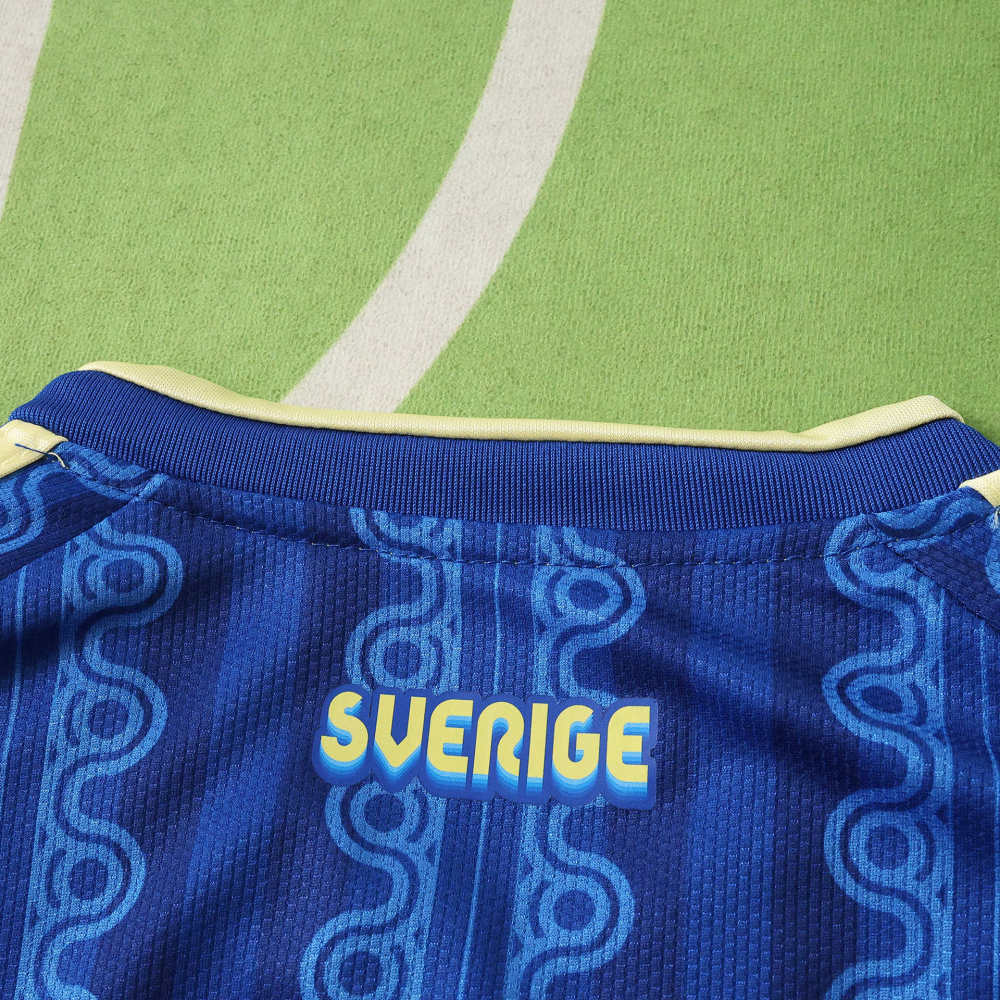 2026 FIFA World Cup Sweden away Kids kit