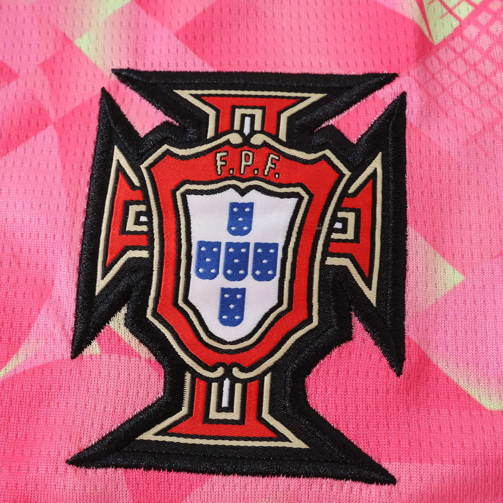 2026 FIFA World Cup pink goalkeeper Fan version