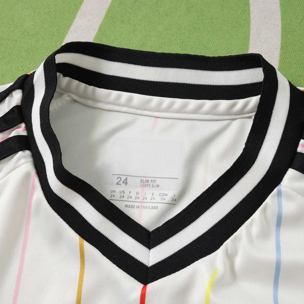 2026 FIFA World Cup Japan away Kids kit
