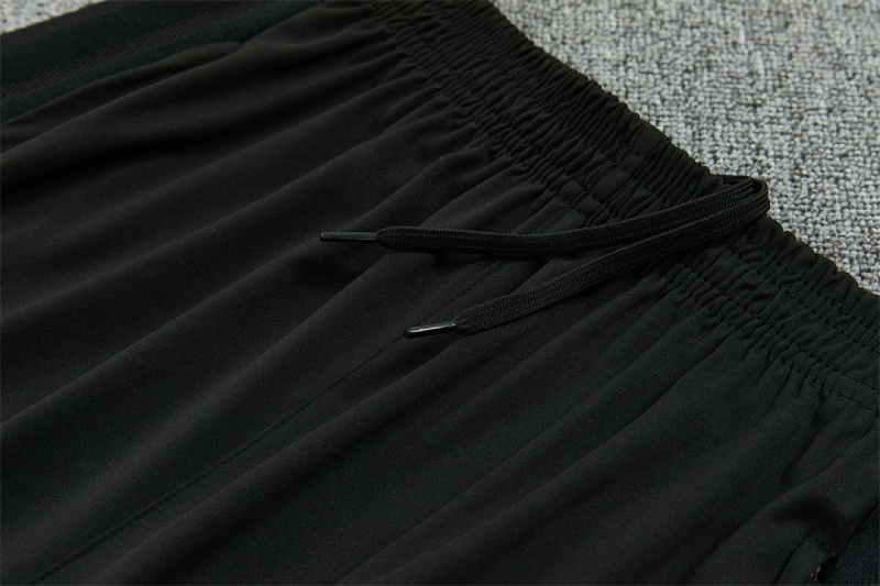 2627 Liverpool F.C. Half zip training suit set