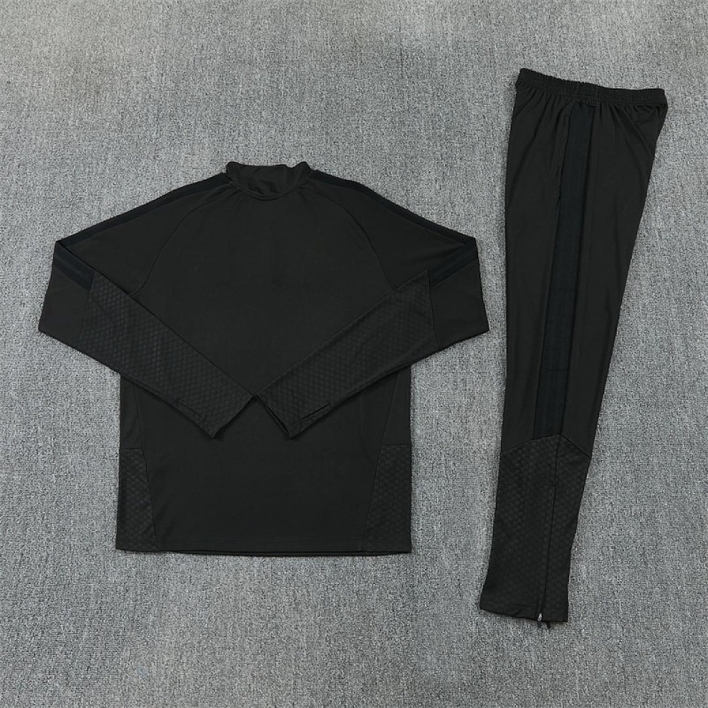 2627 Liverpool F.C. Half zip training suit set