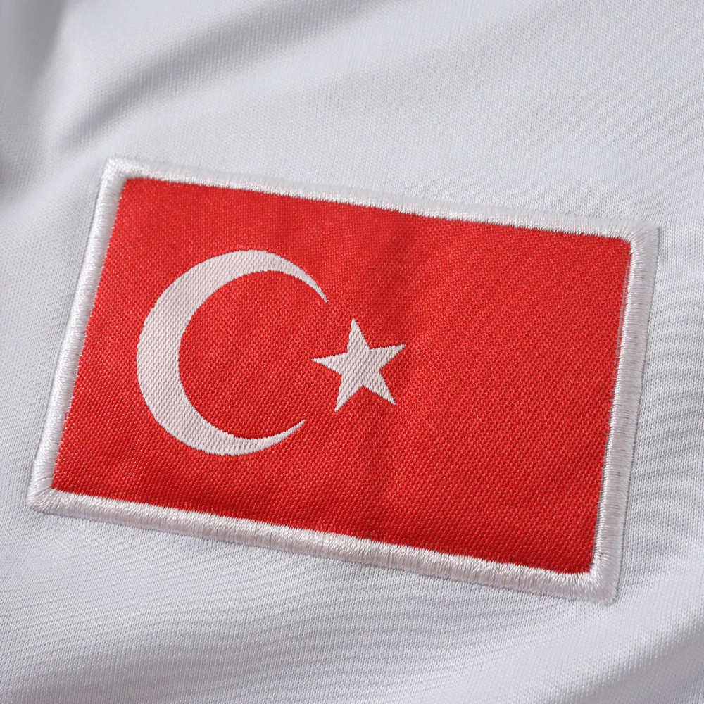 2026 FIFA World Cup Türkiye home Kids kit