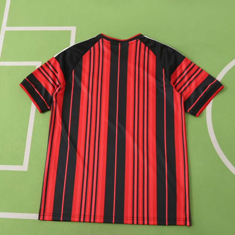 2627 season Eintracht Frankfurt home Fan version