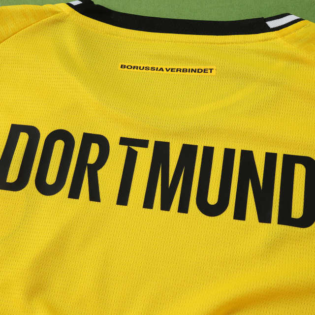 2627 season Borussia Dortmund home Long sleeved Fan version