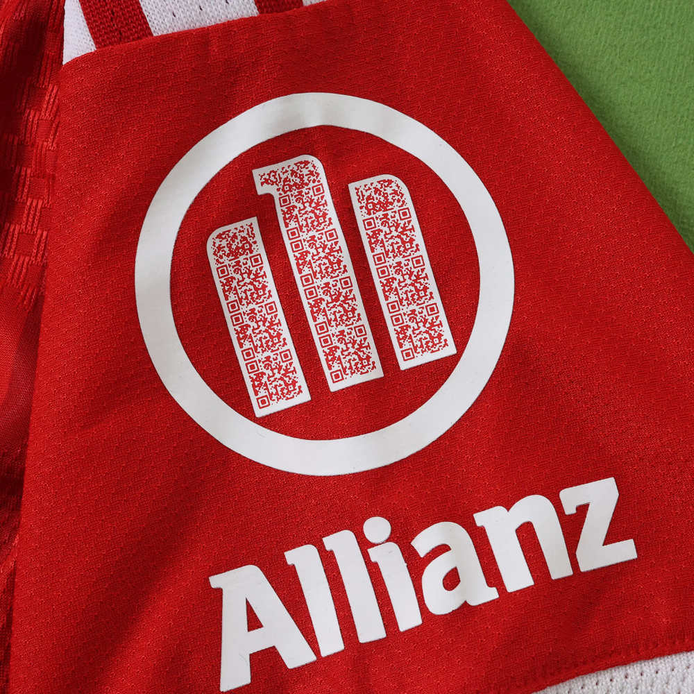 2627 season Fußball-Club Bayern München home Player version