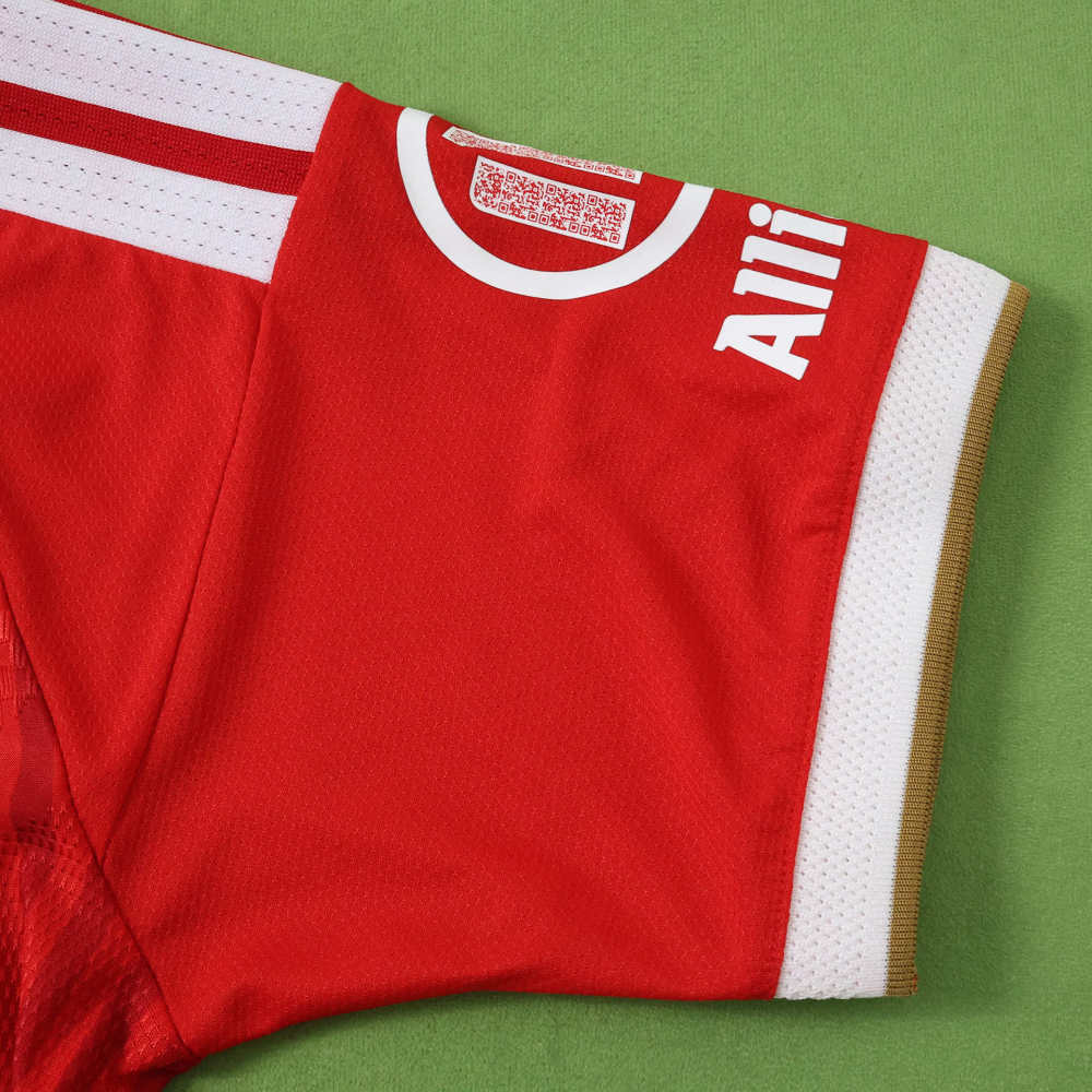 2627 season Fußball-Club Bayern München home Player version