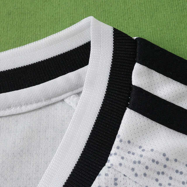2627 season Eintracht Frankfurt away Fan version