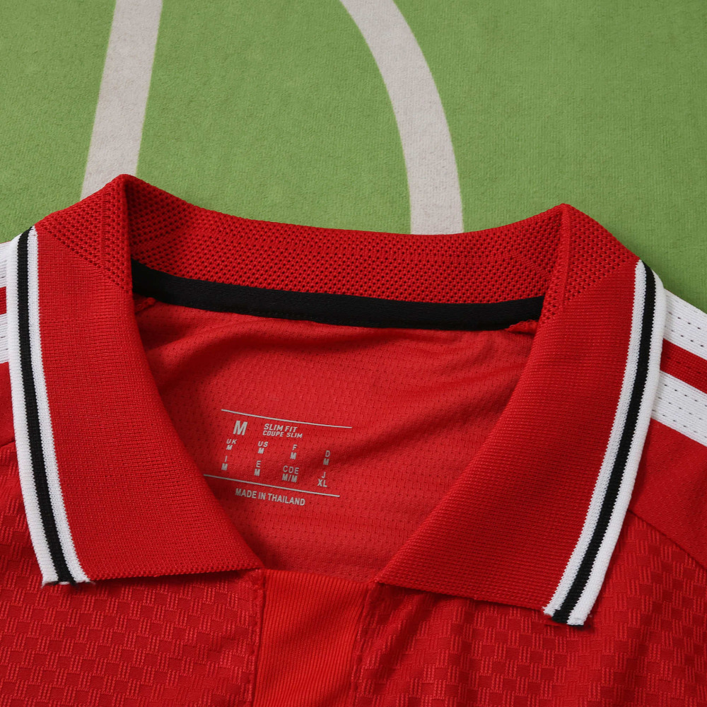 2627 season Manchester United F.C. home Player version