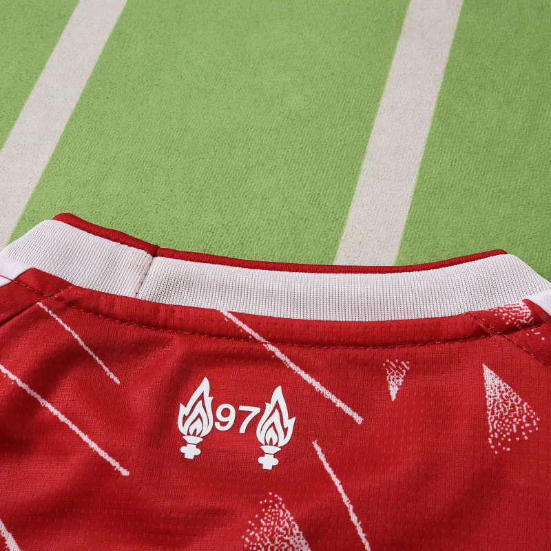 2627 season Liverpool F.C. home Kids kit