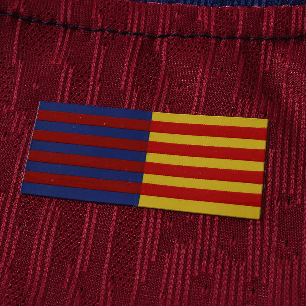 2526 season FC Barcelona home Olivia Rodrigo Player version