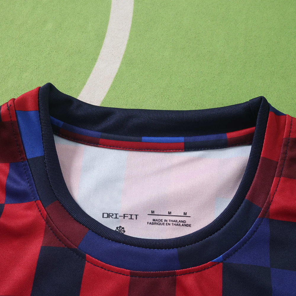 2627 season FC Barcelona / Barça Training shirt Fan version