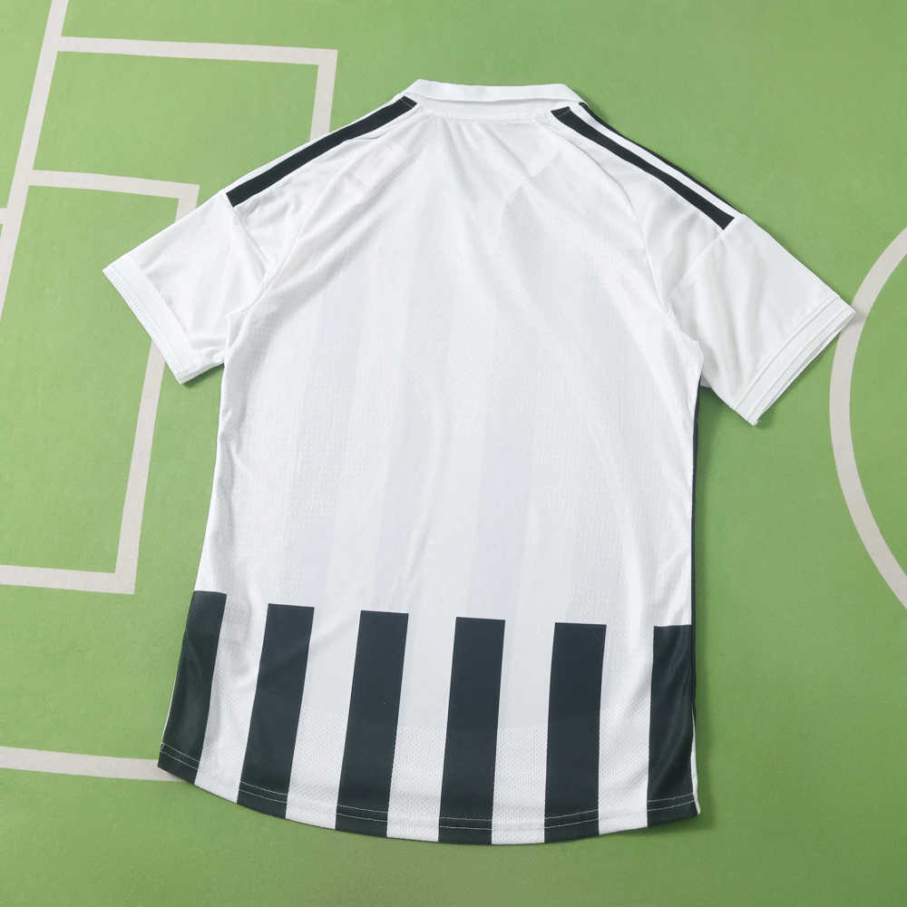 2627 Season Juventus F.C. Home Player Version