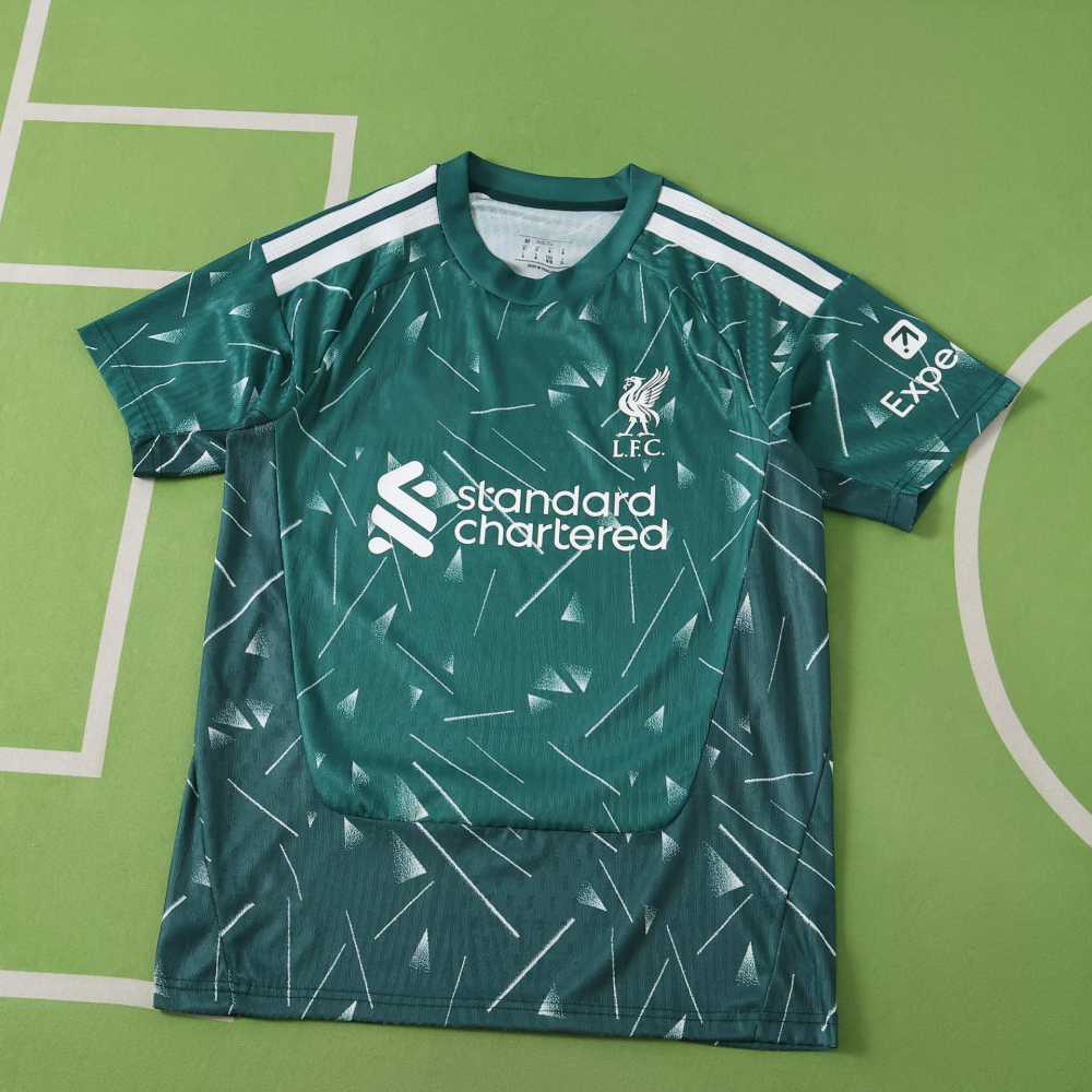 2627 season Liverpool F.C. goalkeeper Fan version