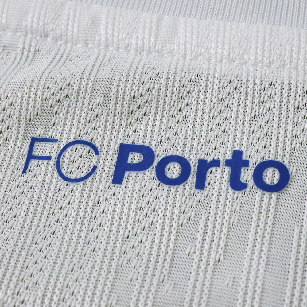 2627 season FC Porto home Player version