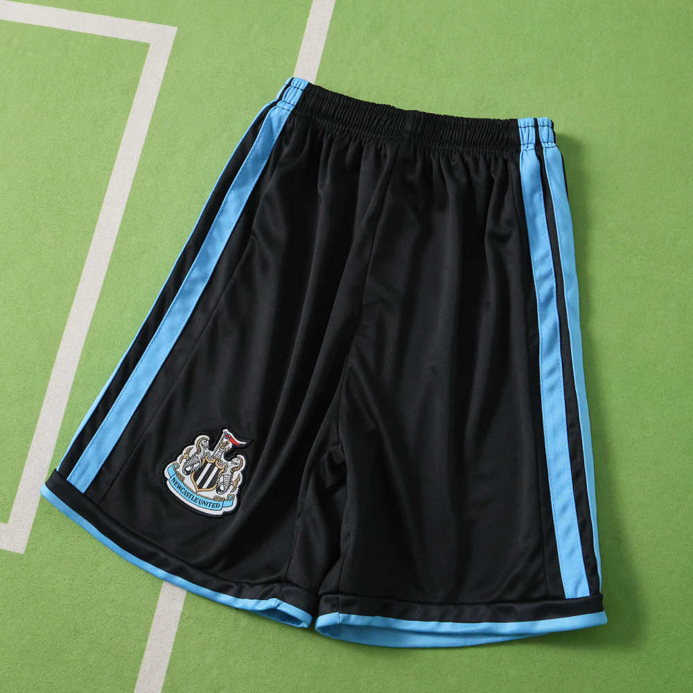 2627 season Newcastle United F.C. home Kids kit
