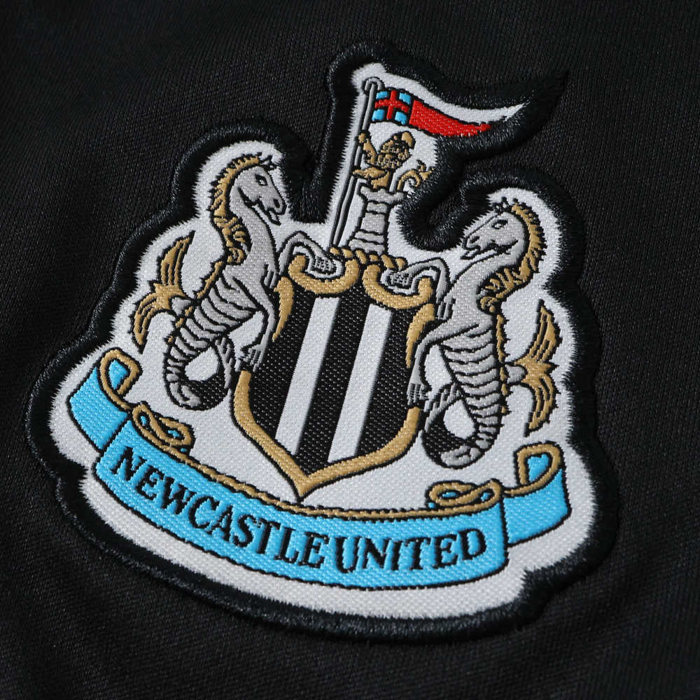 2627 season Newcastle United F.C. home Kids kit