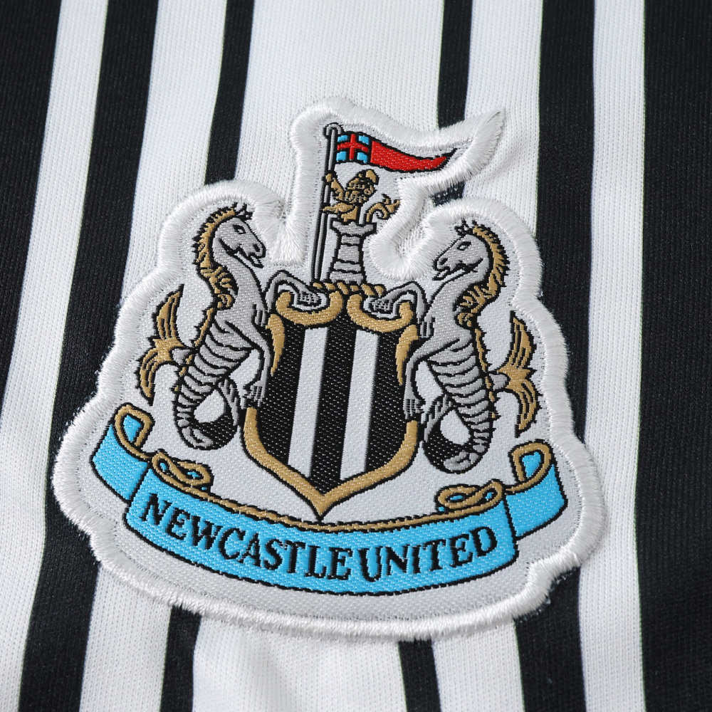 2627 season Newcastle United F.C. home Kids kit