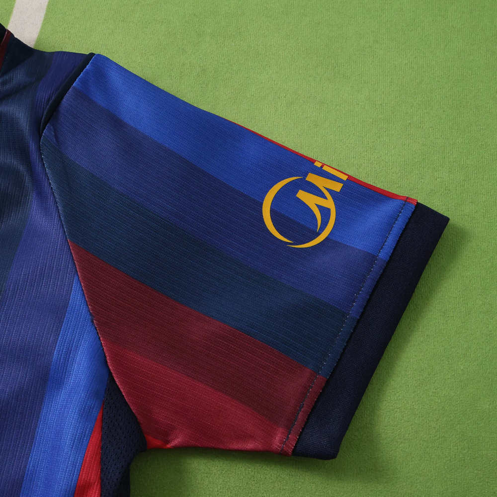 2627 season FC Barcelona / Barça home Cropped Jersey