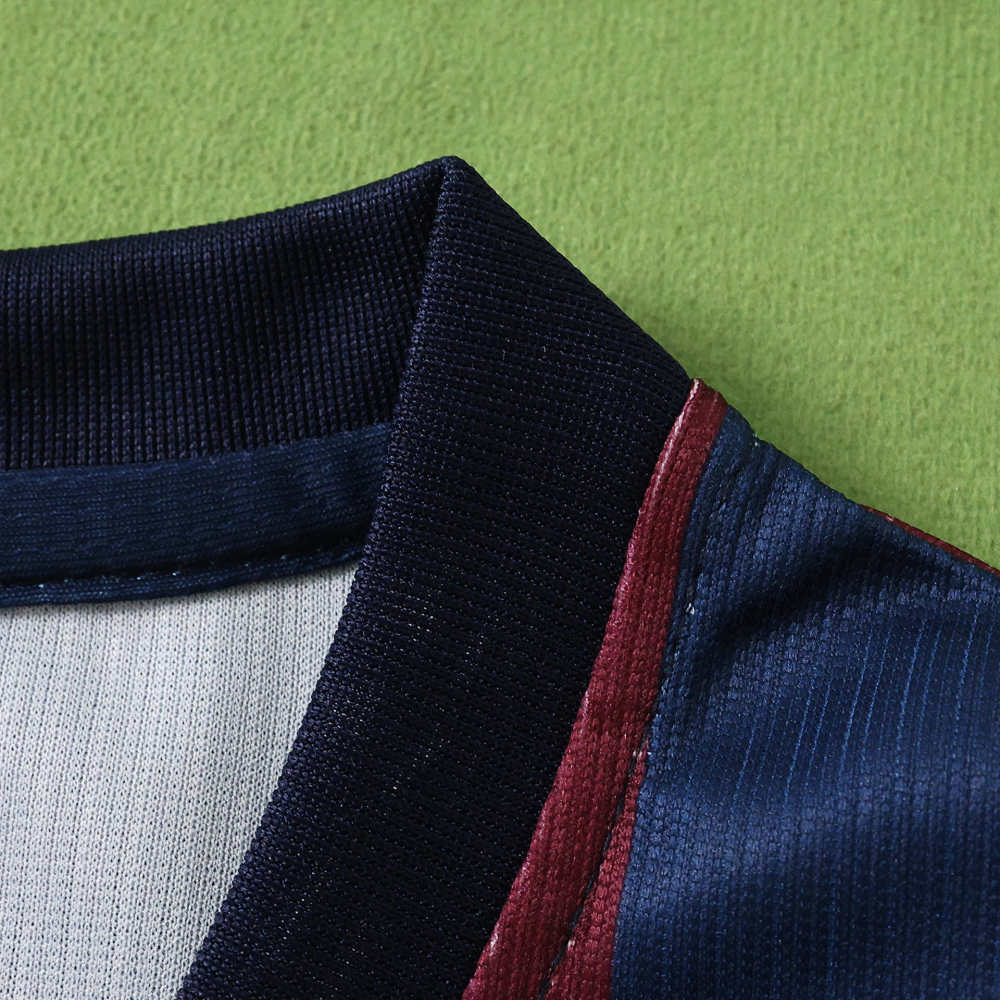2627 season FC Barcelona / Barça home Cropped Jersey
