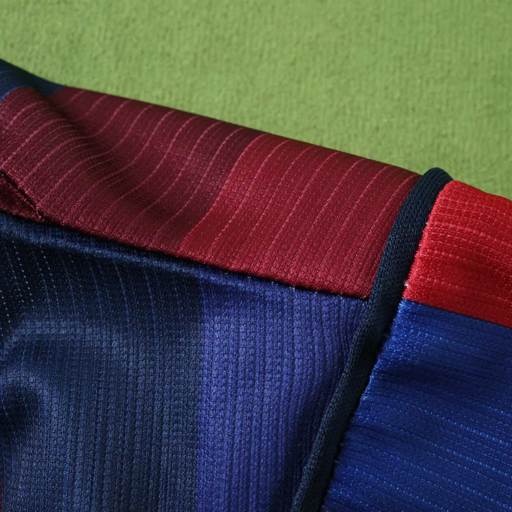 2627 season FC Barcelona / Barça home Cropped Jersey