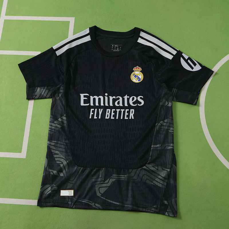 2627 season Real Madrid CF goalkeeper Player version