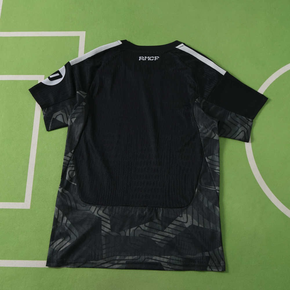 2627 season Real Madrid CF goalkeeper Player version