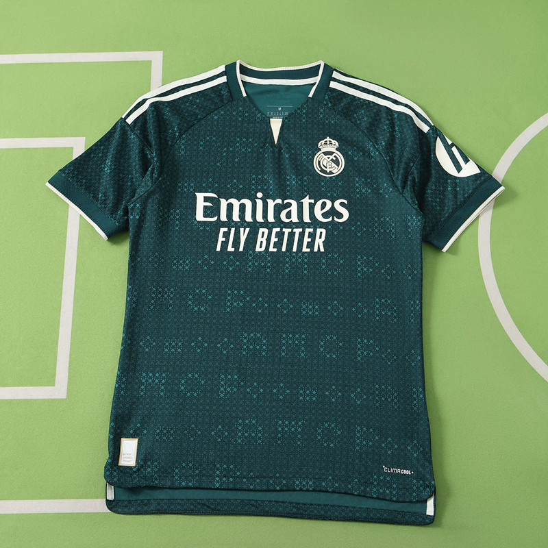 2627 season  Real Madrid CF away Player version