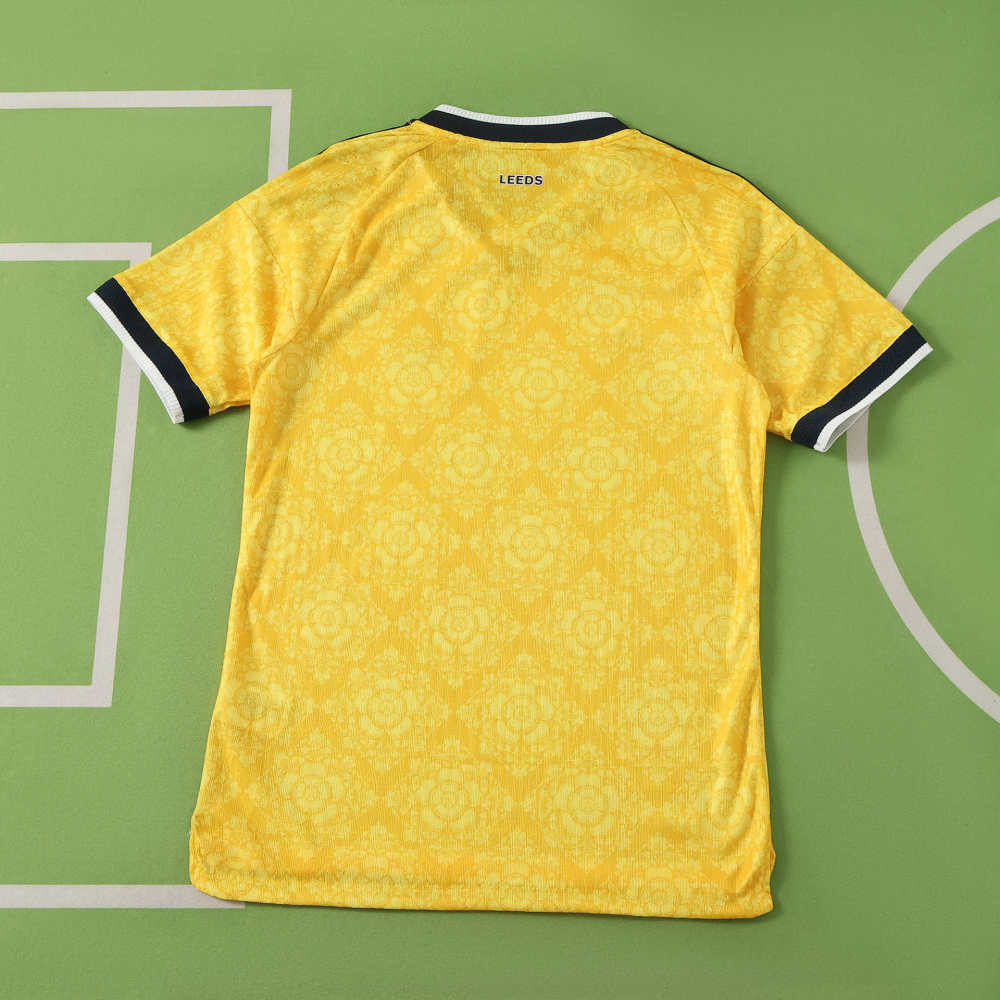 2627 season Leeds United F.C. away Player version