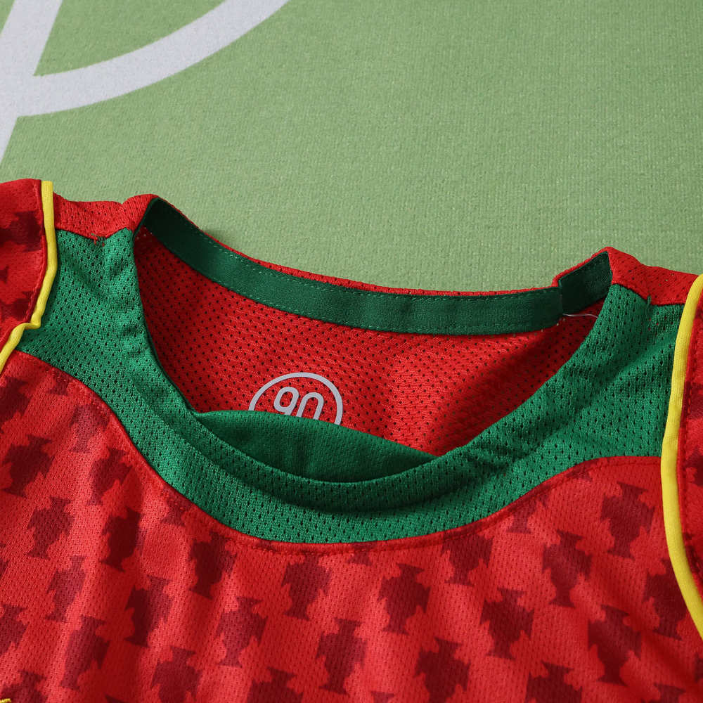 2004 Portugal home retro Long sleeves Kids kit