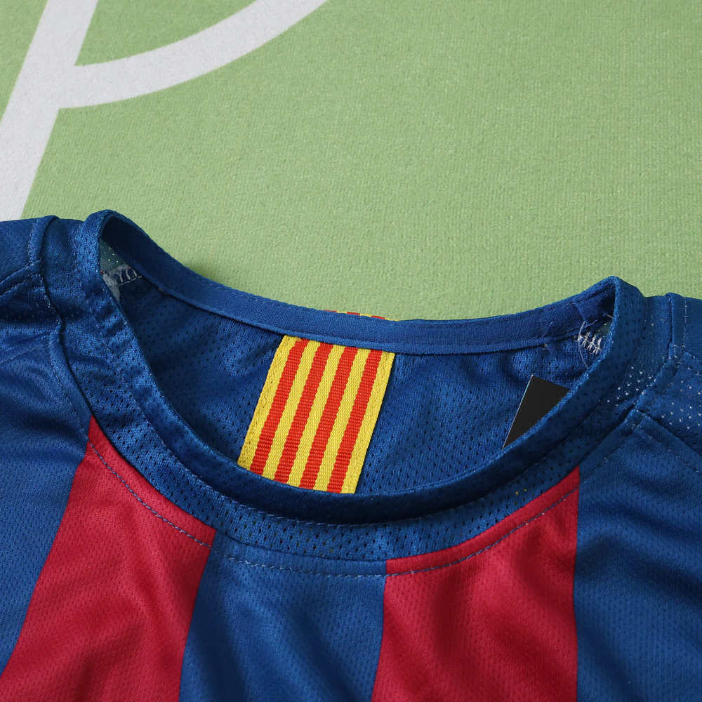 0506 season FC Barcelona / Barça home retro Long sleeves Kids kit