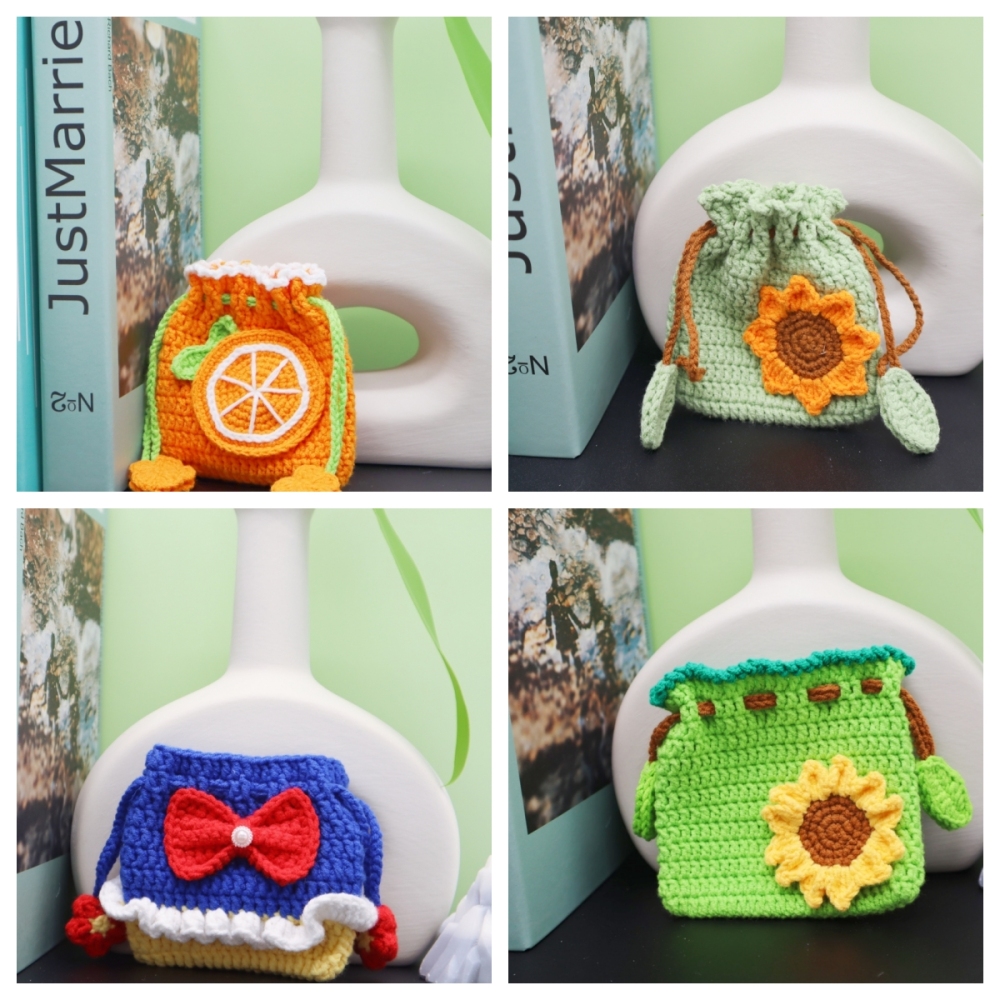 Coin and earphone case