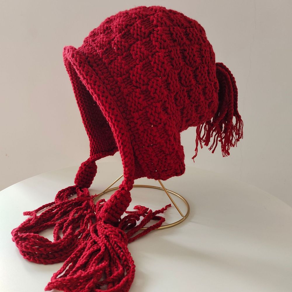 Fall and winter hat braid model