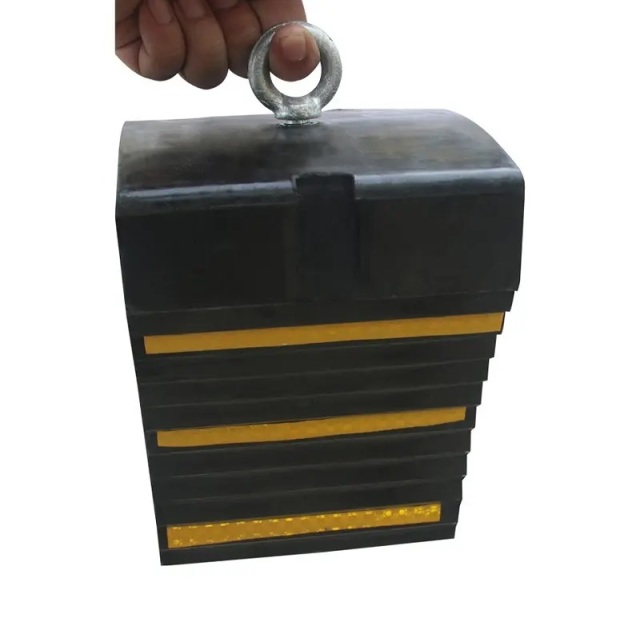 Heavy Duty Rubber Wheel Stopper with Hook,Heavy Duty Rubber Wheel Stopper with Hook