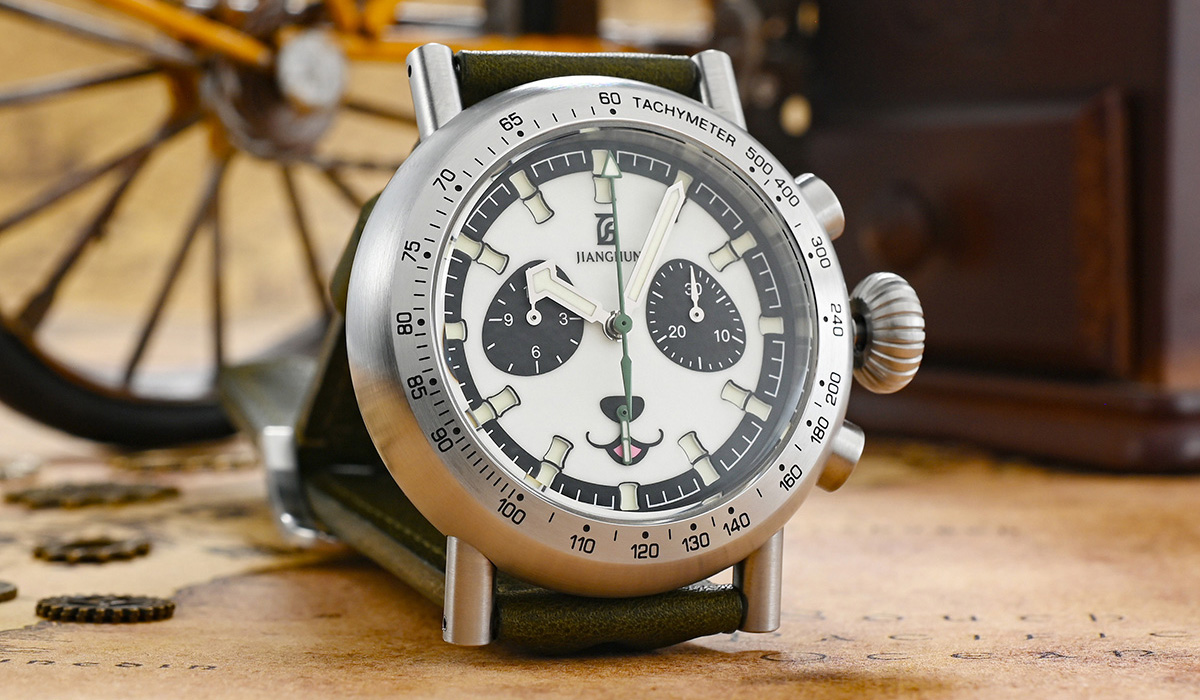 CRONO N×P-77 HANG OUT norqain-freedom-60-chrono-43-