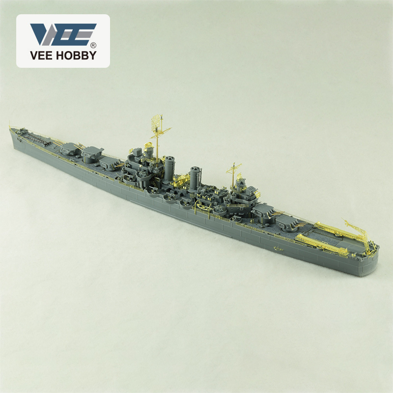 VEE E57017 1/700 USS Phoenix CL-46 1944 Carrier Deluxe Edition