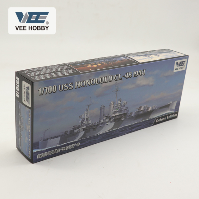 VEE E57018 1/700 USS Honolulu CL-48 1944 Carrier Deluxe Edition