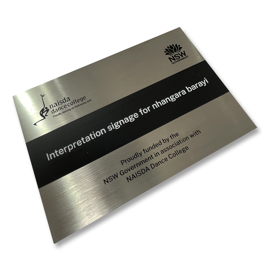 Fabricantes de placas de logotipo de metal Logotipo de acero inoxidable Placa de identificación en relieve Logotipo personalizado Color de placa de metal