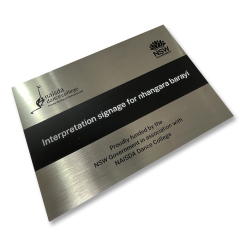 Metal Logo Plate Manufacturers Stainless Steel Logo Embossing Name Plate Custom Logo Metal Plate Color