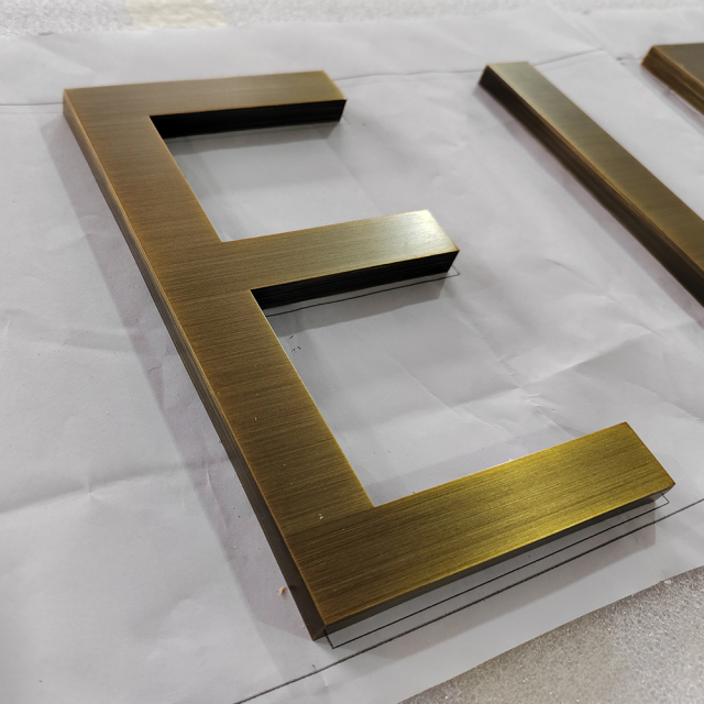 Customized Electroplated color 3d building up signs metal letters signs 3d metal custom signs
