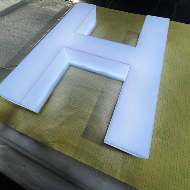 Panneau de signalisation extérieur en relief 3D, logo en acrylique, panneau lumineux 3d entièrement éclairé, lettres LED