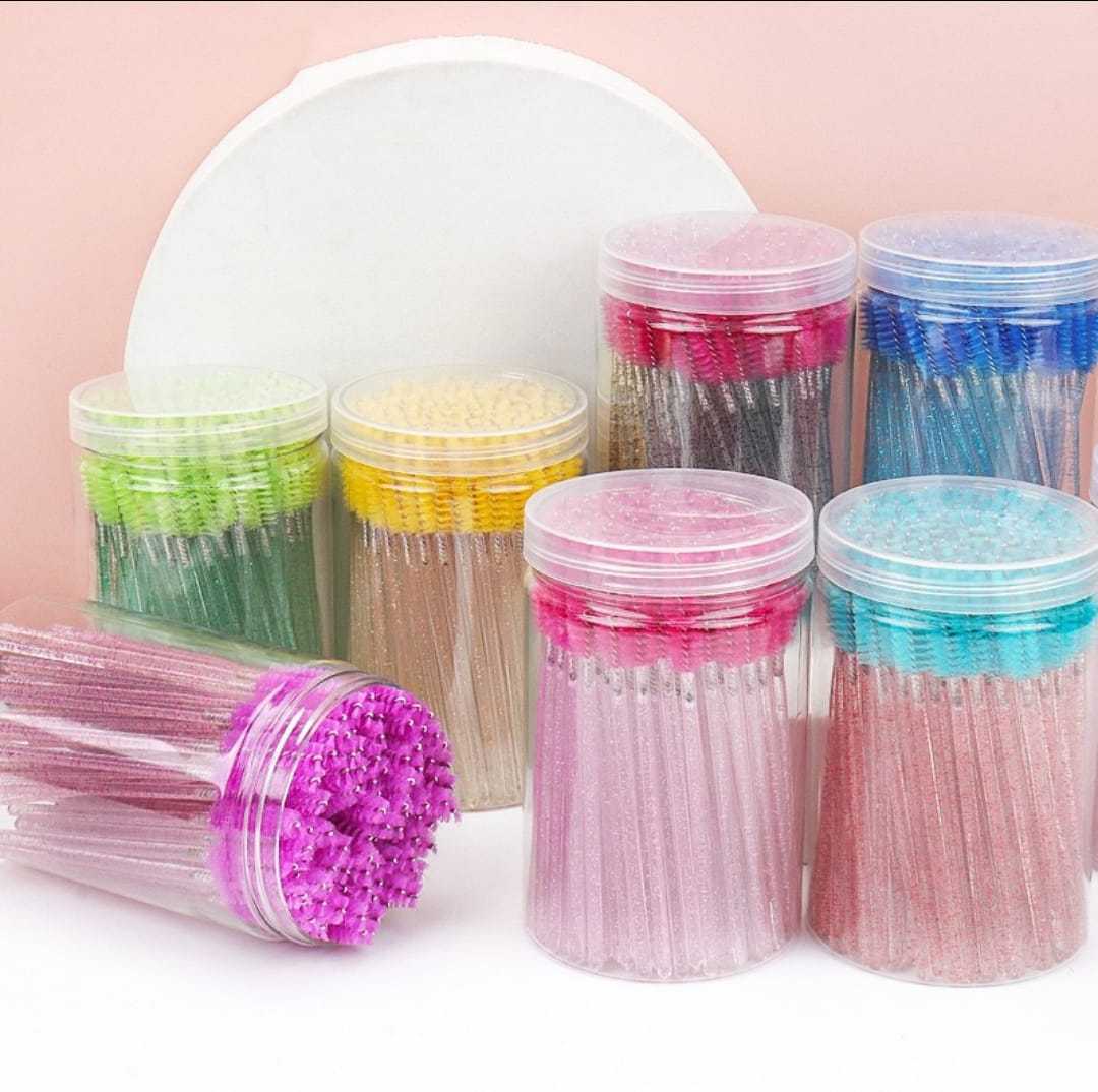 Cepillos para pestañas con contenedor / Paquete de 12 botes con 50 piezas