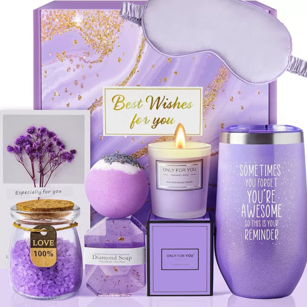 Set de regalo aromático color morado – Kit spa con vela, sales y taza térmica