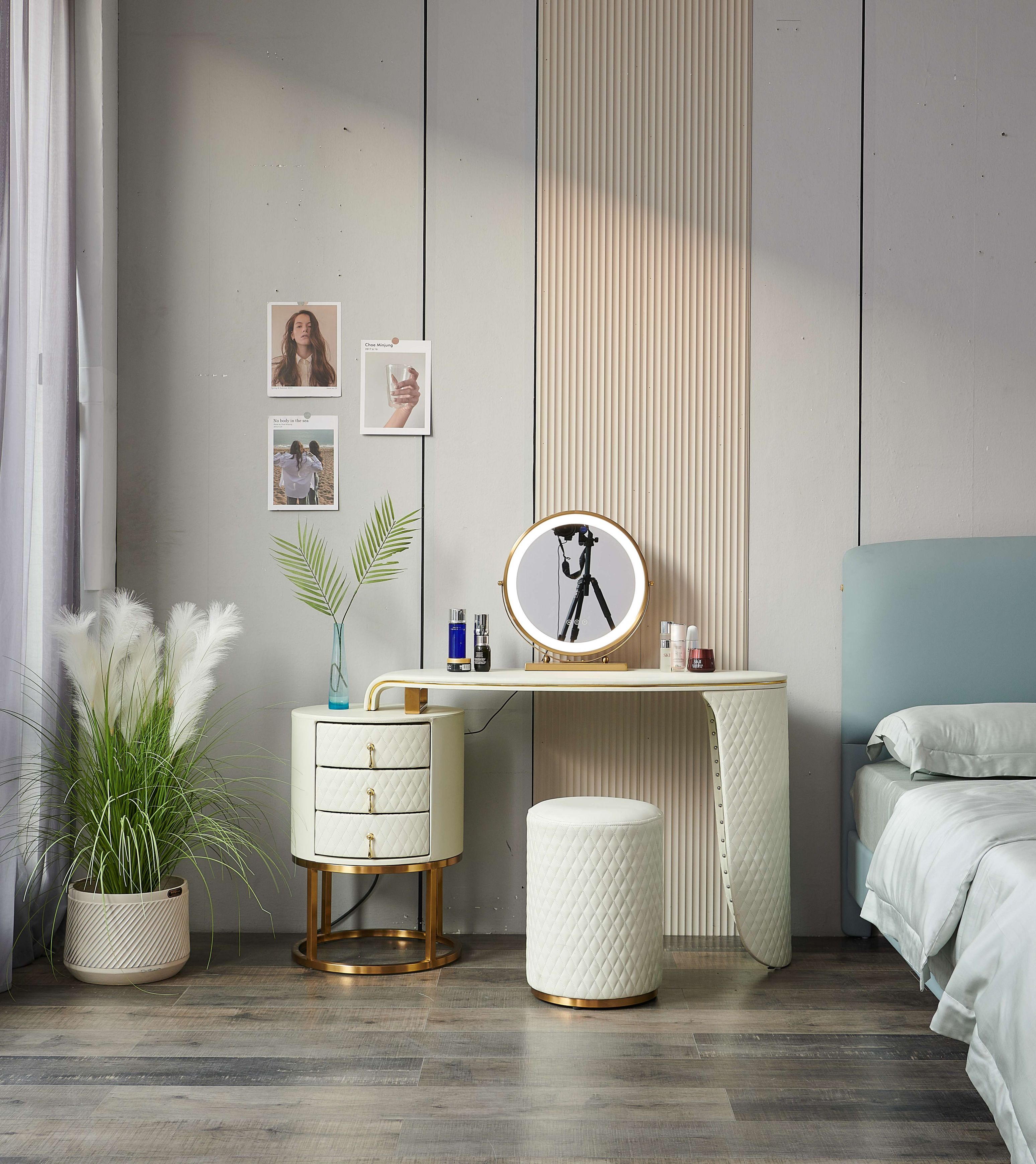 Modern Luxury Makeup Vanity